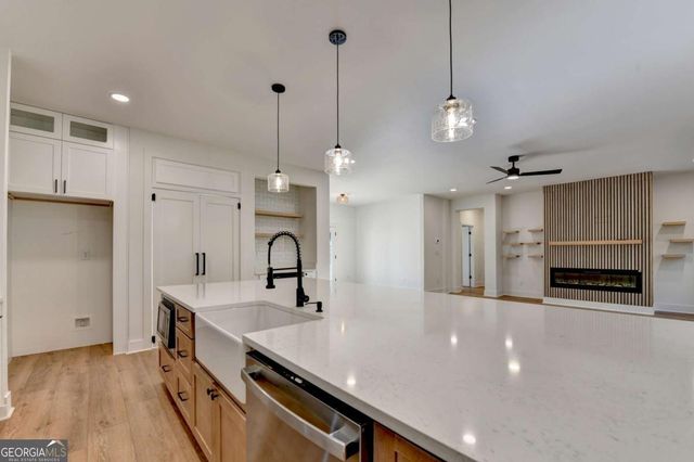 4557 Duncan Drive, Sugar Hill, GA 30518