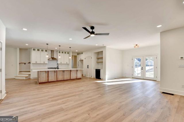 4557 Duncan Drive, Sugar Hill, GA 30518