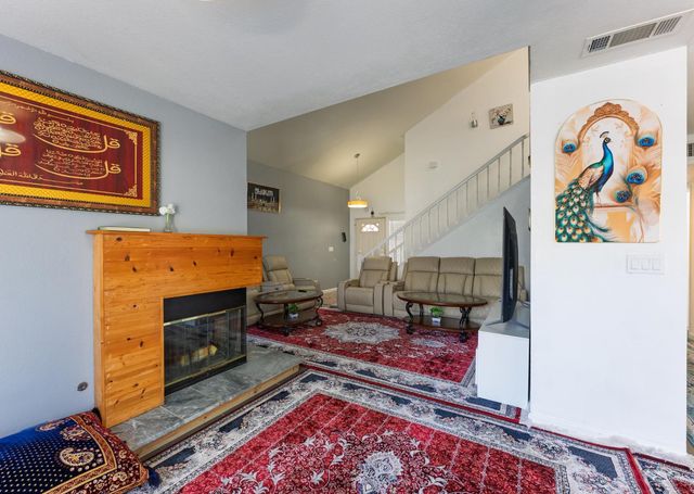 8984 Agate Creek Ct, Elk Grove, CA 95758