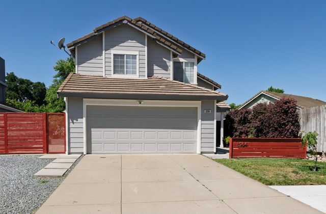 8984 Agate Creek Ct, Elk Grove, CA 95758