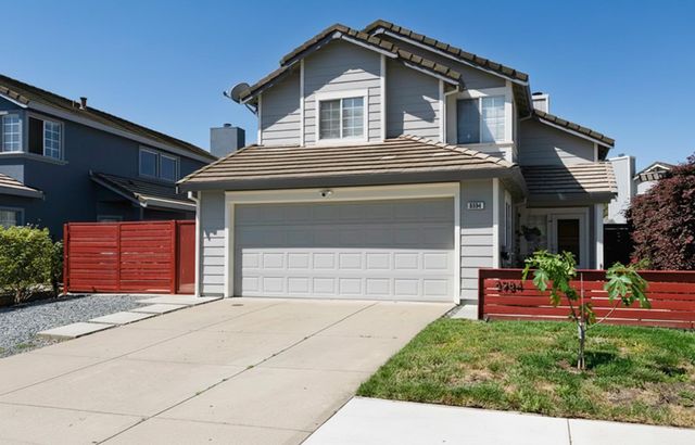 8984 Agate Creek Ct, Elk Grove, CA 95758