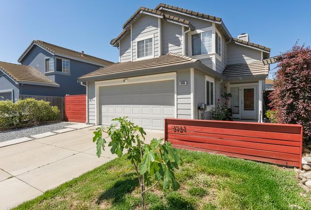 8984 Agate Creek Ct, Elk Grove, CA 95758