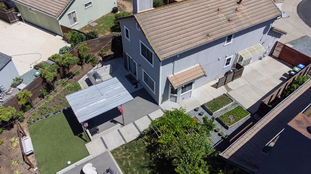 8984 Agate Creek Ct, Elk Grove, CA 95758