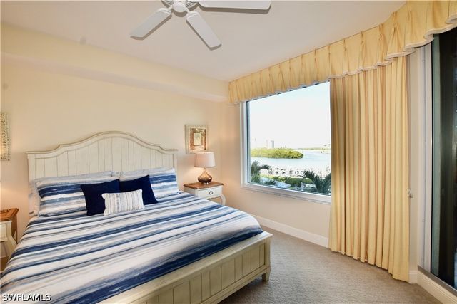 430 Cove Tower DR 302, Naples, FL 34110