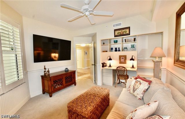 430 Cove Tower DR 302, Naples, FL 34110