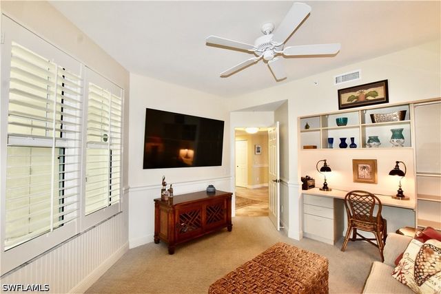 430 Cove Tower DR 302, Naples, FL 34110