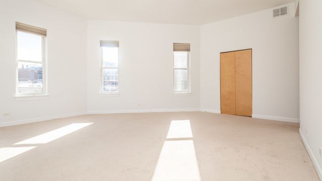 845 W ALTGELD Street 4D, Chicago, IL 60614