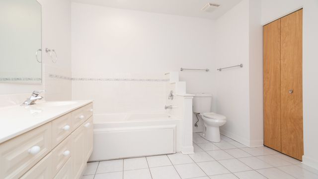 845 W ALTGELD Street 4D, Chicago, IL 60614