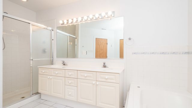 845 W ALTGELD Street 4D, Chicago, IL 60614