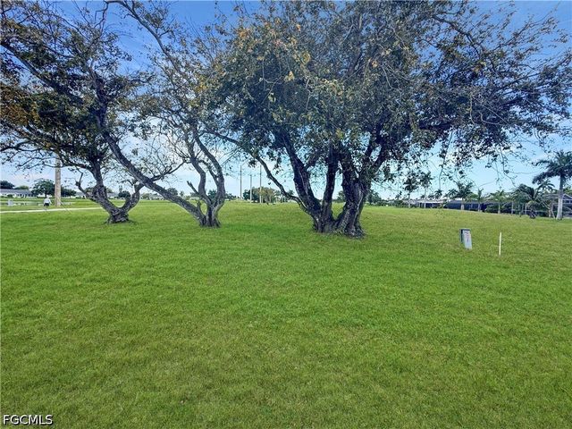 1398 Myerlee Country Club BLVD, Fort Myers, FL 33919