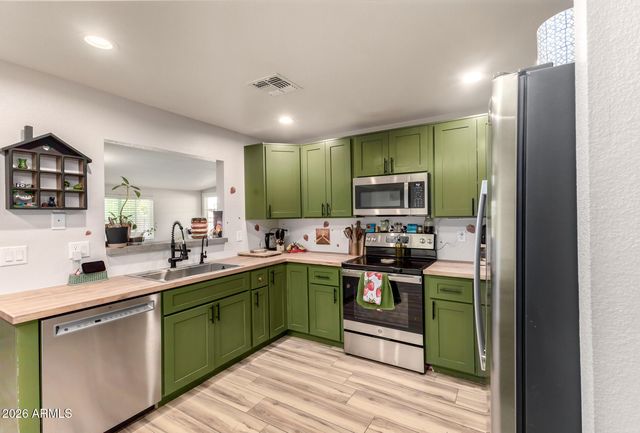 18026 N 34TH Avenue, Phoenix, AZ 85053