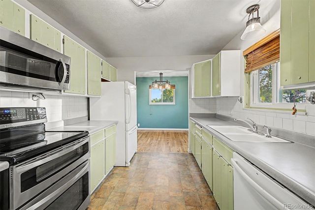 2301 S County Road 23e, Berthoud, CO 80513