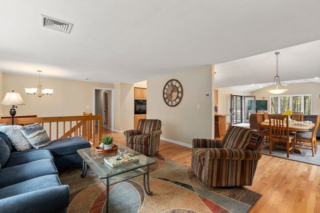 55 Saxony Drive, Sudbury, MA 01776
