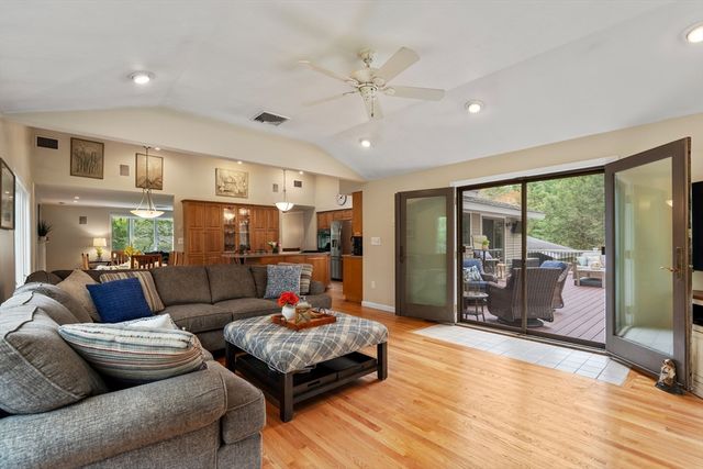 55 Saxony Drive, Sudbury, MA 01776