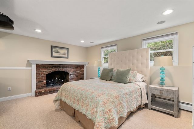 55 Saxony Drive, Sudbury, MA 01776