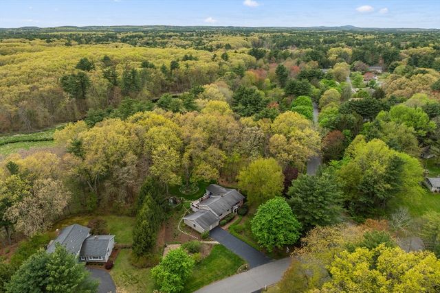 55 Saxony Drive, Sudbury, MA 01776
