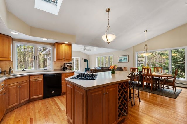 55 Saxony Drive, Sudbury, MA 01776