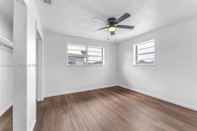 3750 SW 59th Ave 3, Davie, FL 33314