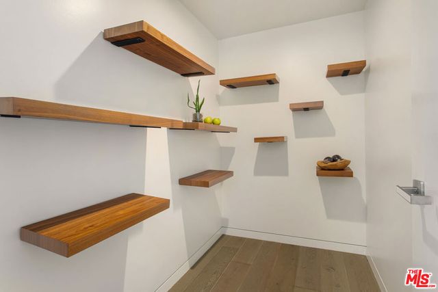 8600 Wilshire Boulevard TH 2, Beverly Hills, CA 90211