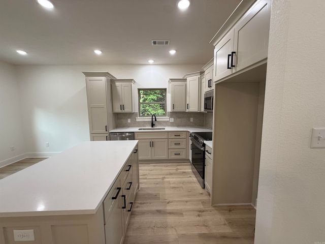 6 Summer Tyme Drive, Greenbrier, AR 72058