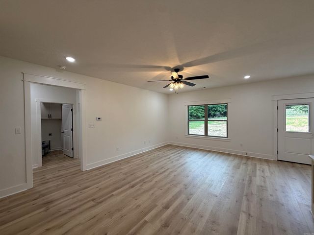 6 Summer Tyme Drive, Greenbrier, AR 72058