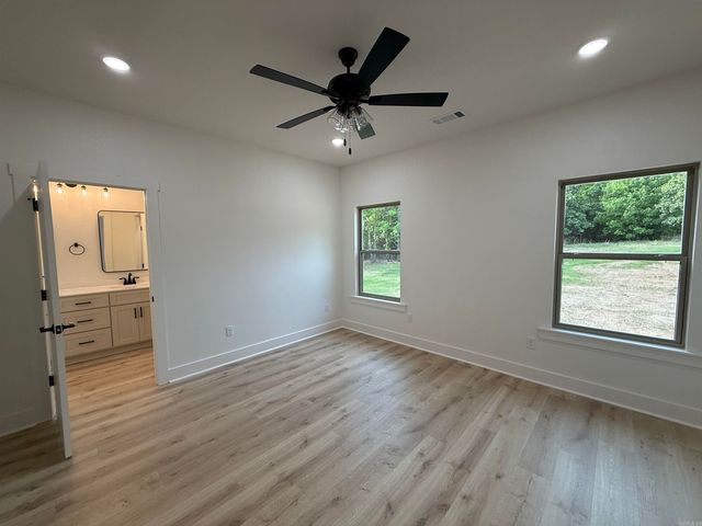 6 Summer Tyme Drive, Greenbrier, AR 72058