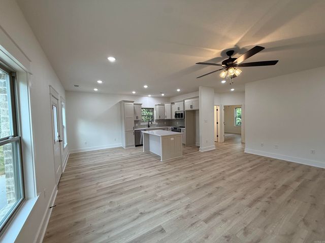 6 Summer Tyme Drive, Greenbrier, AR 72058