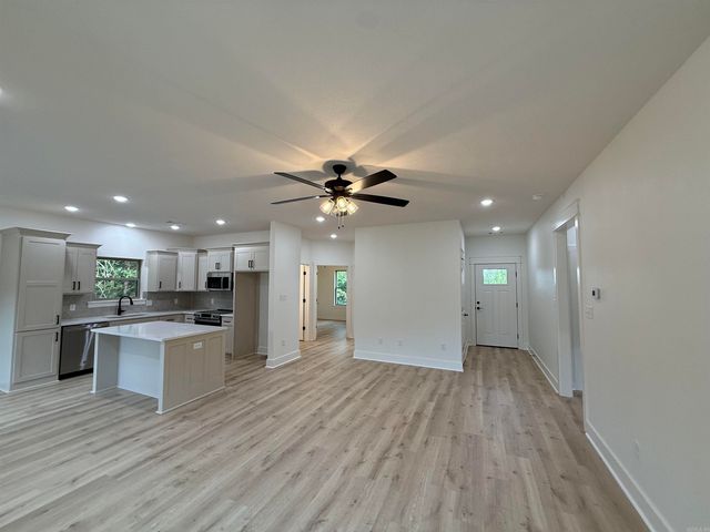 6 Summer Tyme Drive, Greenbrier, AR 72058