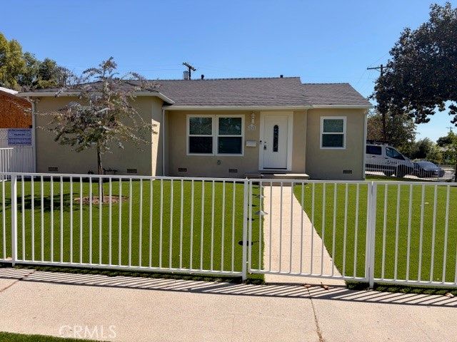 6838 Amestoy, Lake Balboa, CA 91406