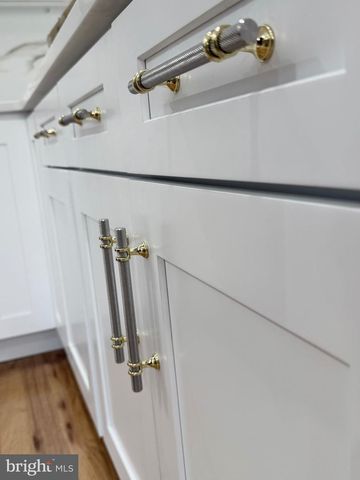 56 E TULPEHOCKEN ST, Philadelphia, PA 19144