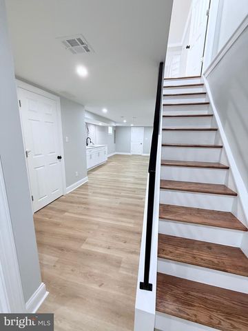 56 E TULPEHOCKEN ST, Philadelphia, PA 19144