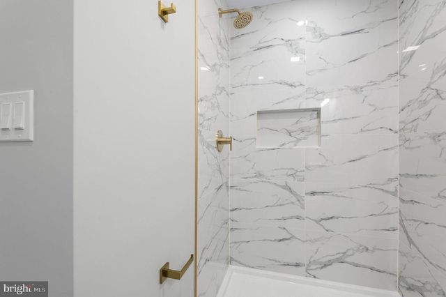 56 E TULPEHOCKEN ST, Philadelphia, PA 19144