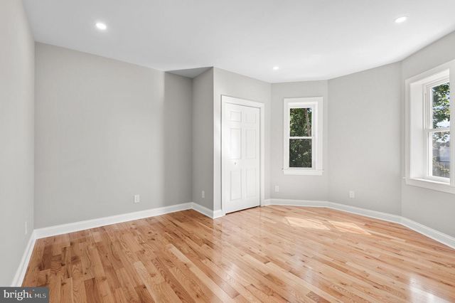 56 E TULPEHOCKEN ST, Philadelphia, PA 19144