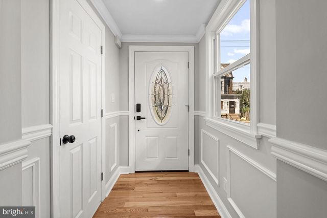 56 E TULPEHOCKEN ST, Philadelphia, PA 19144