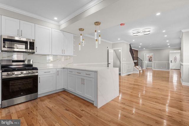 56 E TULPEHOCKEN ST, Philadelphia, PA 19144