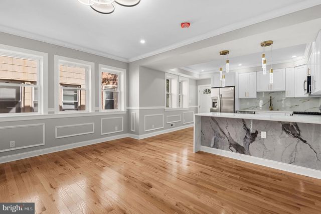 56 E TULPEHOCKEN ST, Philadelphia, PA 19144