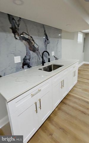 56 E TULPEHOCKEN ST, Philadelphia, PA 19144