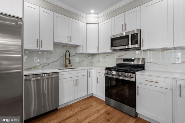 56 E TULPEHOCKEN ST, Philadelphia, PA 19144