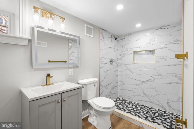 56 E TULPEHOCKEN ST, Philadelphia, PA 19144