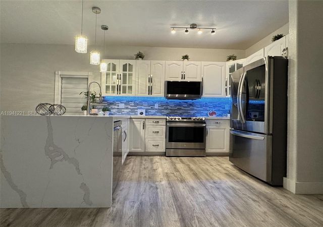 14531 SW 180th Ter, Miami, FL 33177