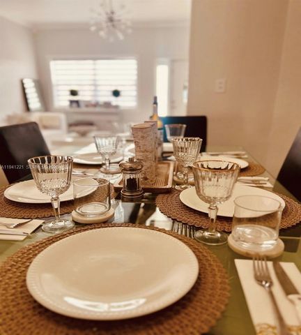 14531 SW 180th Ter, Miami, FL 33177