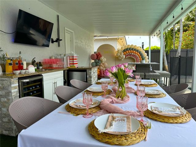 14531 SW 180th Ter, Miami, FL 33177