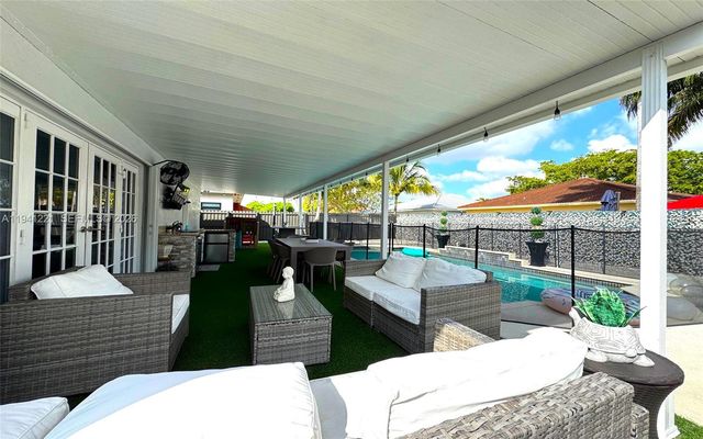 14531 SW 180th Ter, Miami, FL 33177