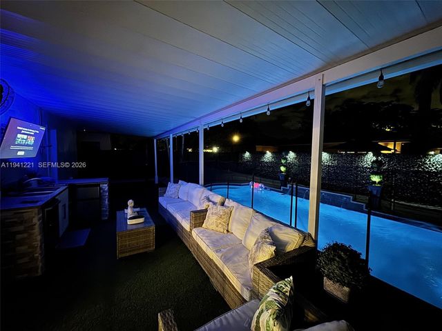 14531 SW 180th Ter, Miami, FL 33177