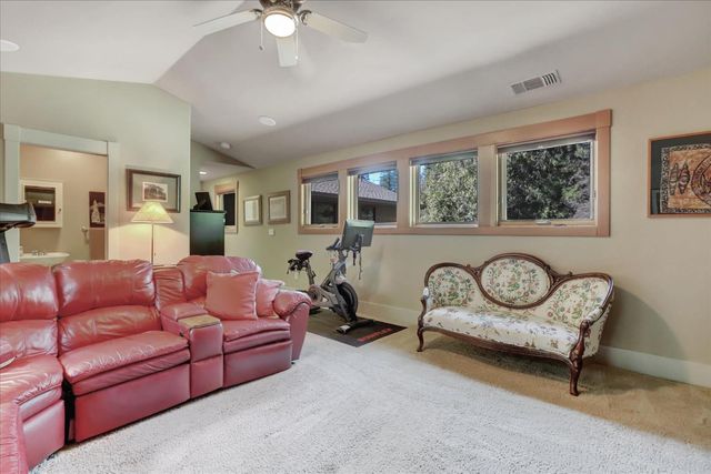 11793 Coyote Ct, Nevada City, CA 95959