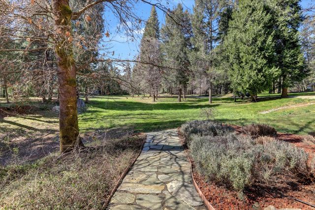 11793 Coyote Ct, Nevada City, CA 95959