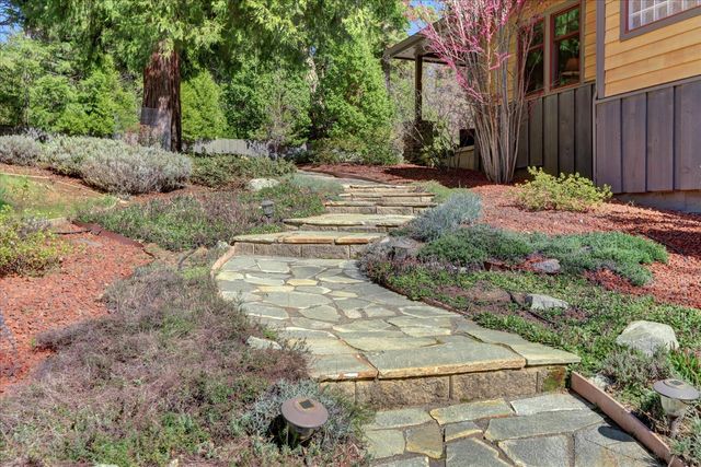 11793 Coyote Ct, Nevada City, CA 95959