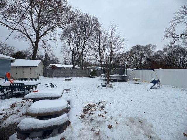 1840 W 61st Avenue, Merrillville, IN 46410