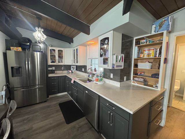 1840 W 61st Avenue, Merrillville, IN 46410