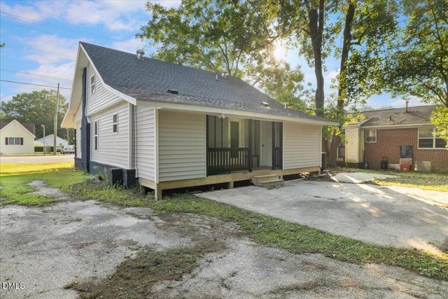 1310 Nash Street SE, Wilson, NC 27893